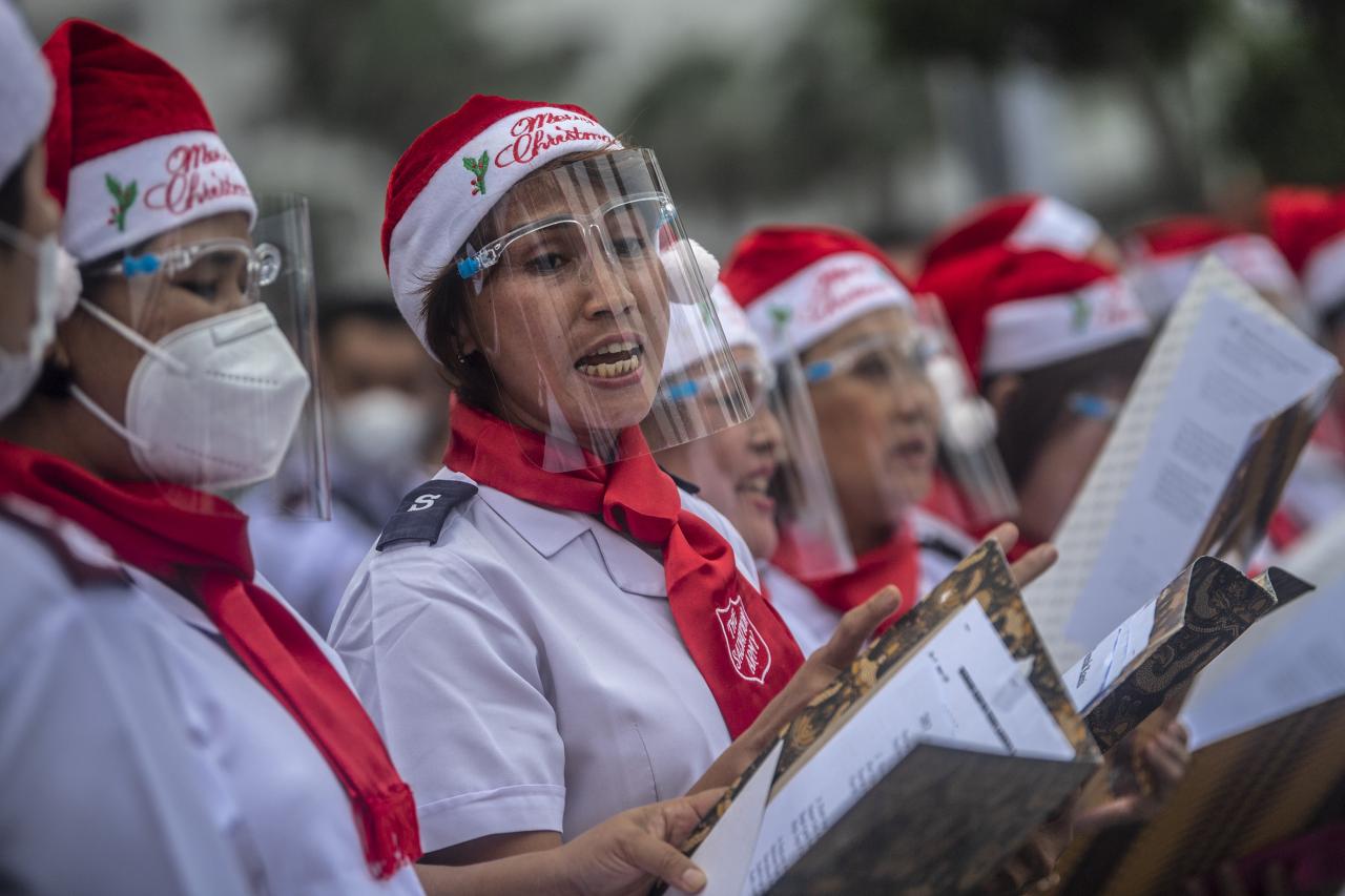 Christmas Carol Hangatkan...