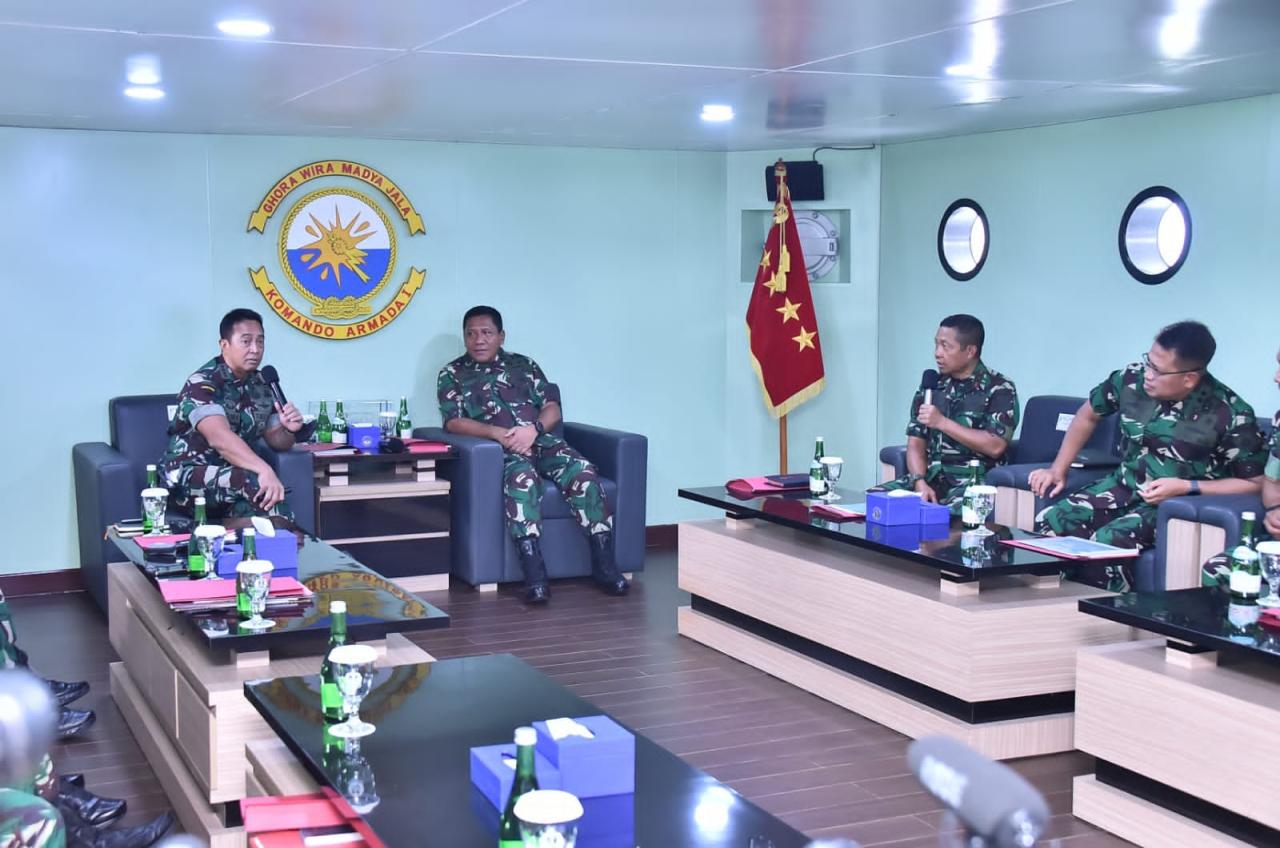 Panglima TNI Tegaskan...