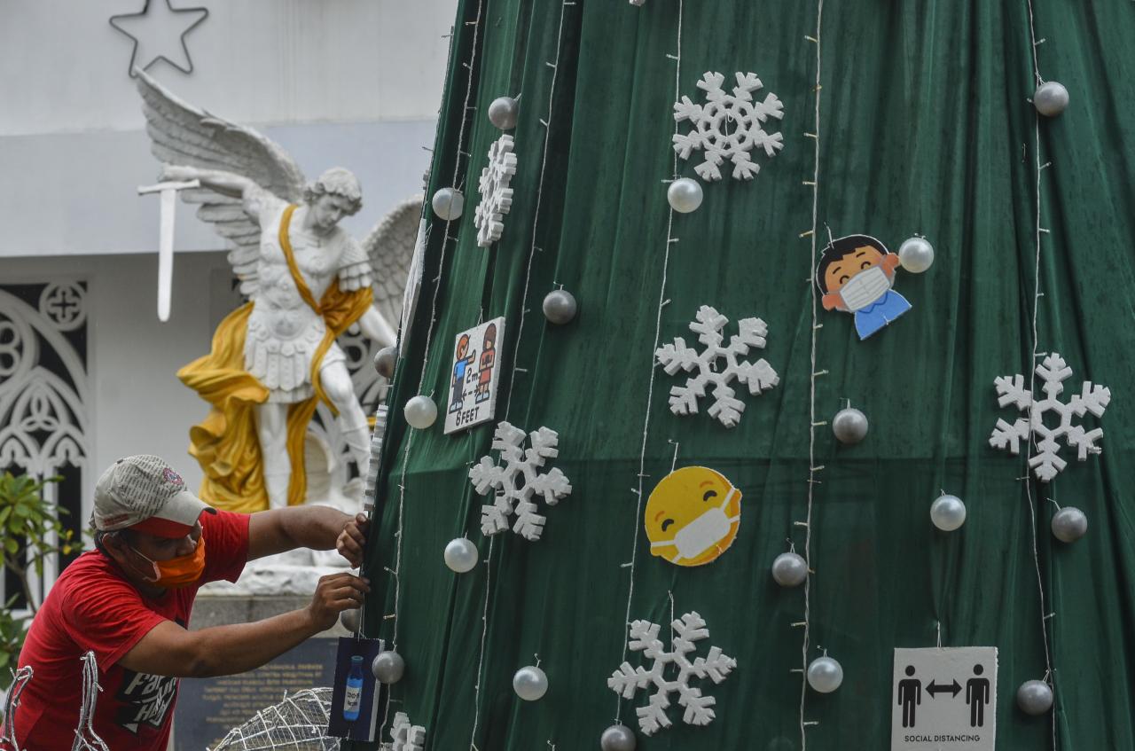 Unik, Pohon Natal di...