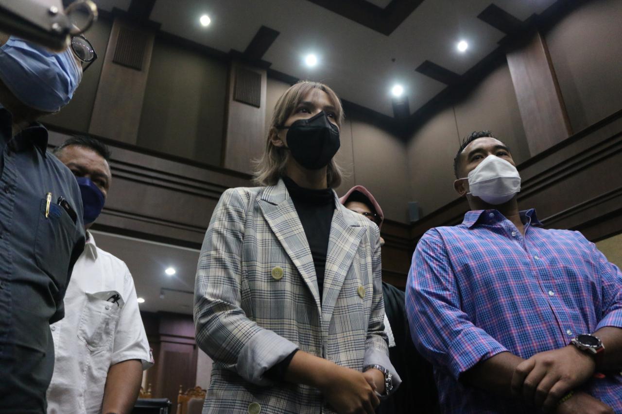 Dituntut 12 Bulan Rehabilitasi,...