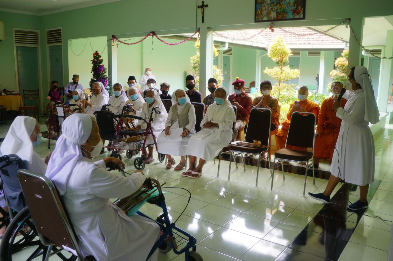 Perayaan Natal dalam...
