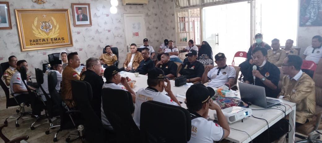 Hadapi Verifikasi Faktual...
