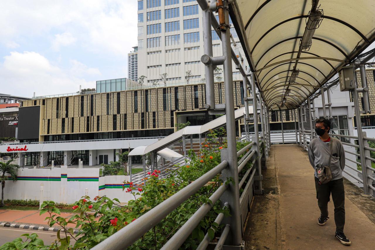 Melihat Wajah Baru Gedung...