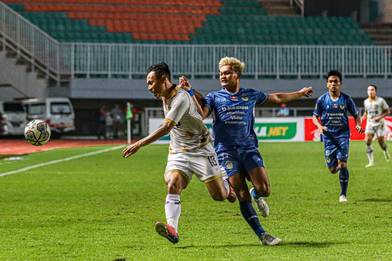 Bungkam PSIM Yogyakarta,...