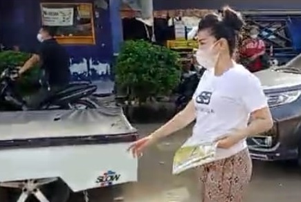 Ketum Partai Emas :...