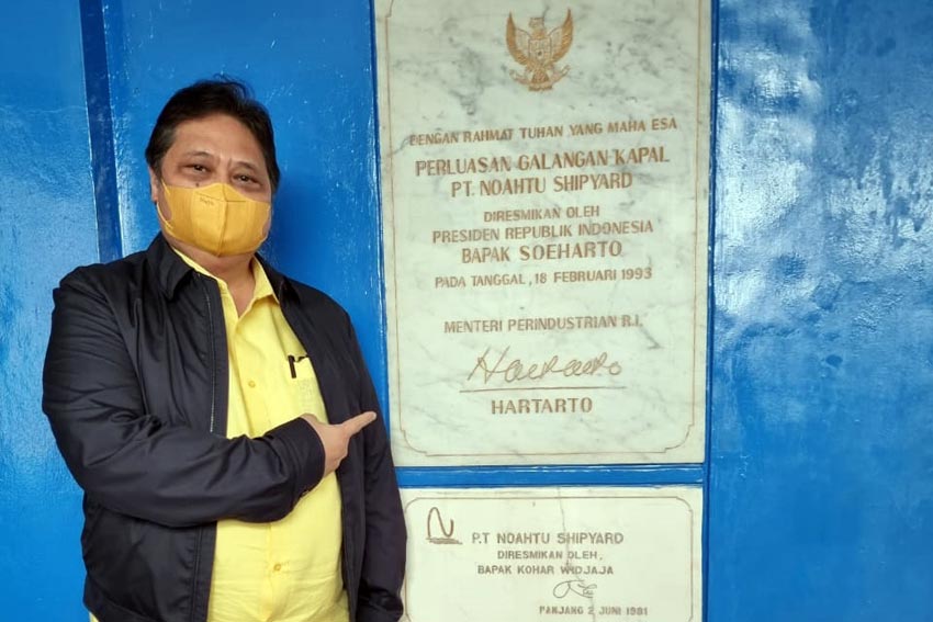 Menko Airlangga Tinjau...