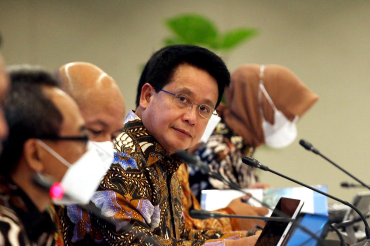 Laba Naik 33,18 Persen,...