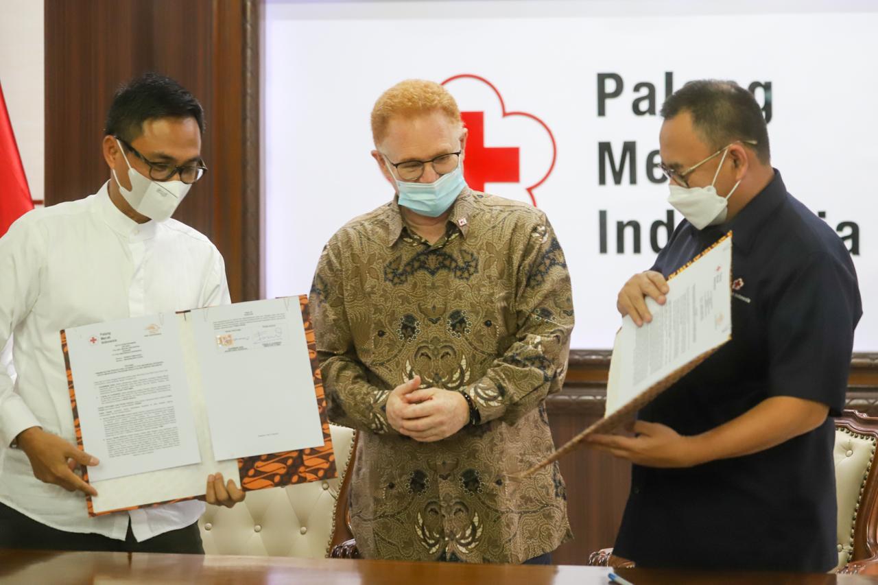 Pos Indonesia dan PMI...