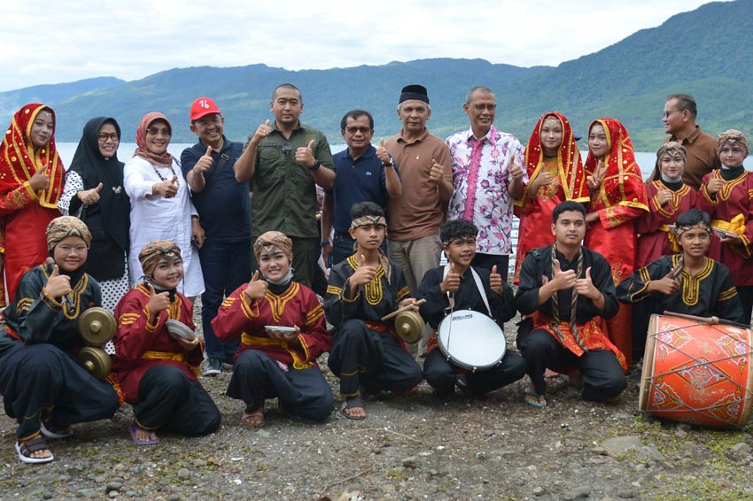 Semen Padang Lepas 7.000...