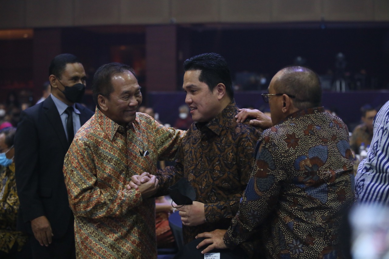 Penghargaan Achmad Bakrie...