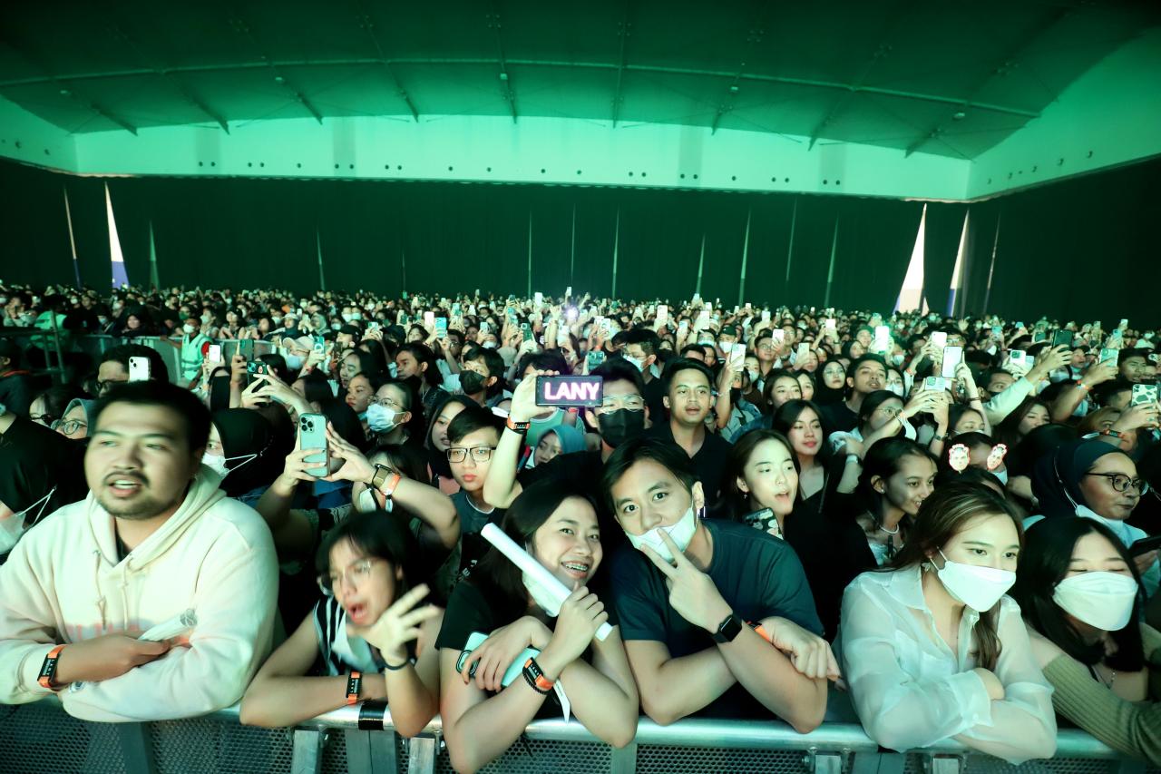Konser LANY di ICE BSD