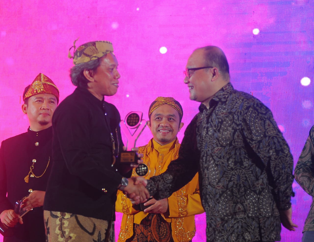 Strategi Komunikasi...