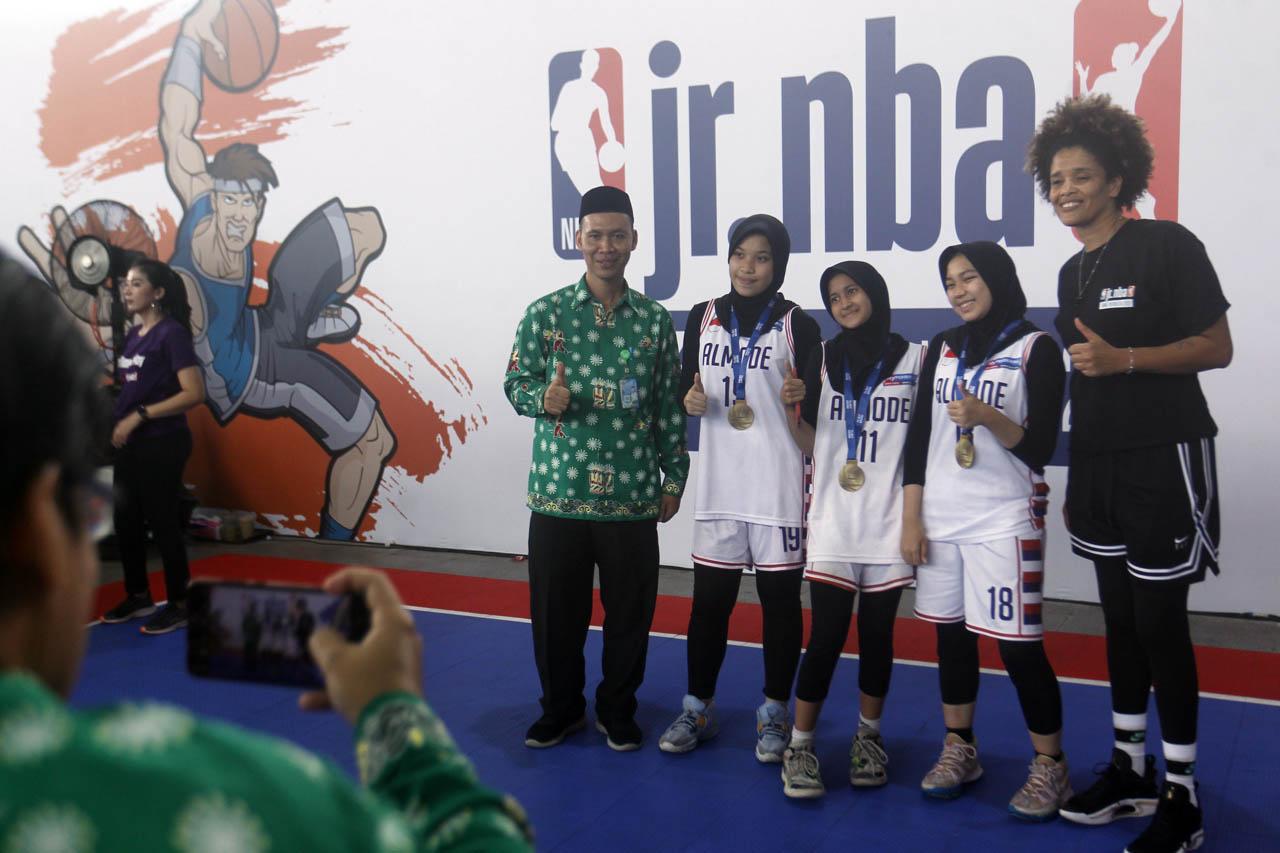 Menjaring Atlet Muda...
