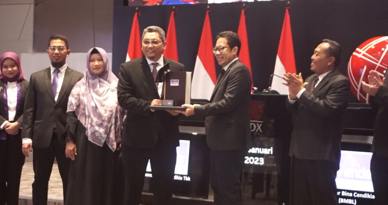 Resmi Go Public, Bimbel...