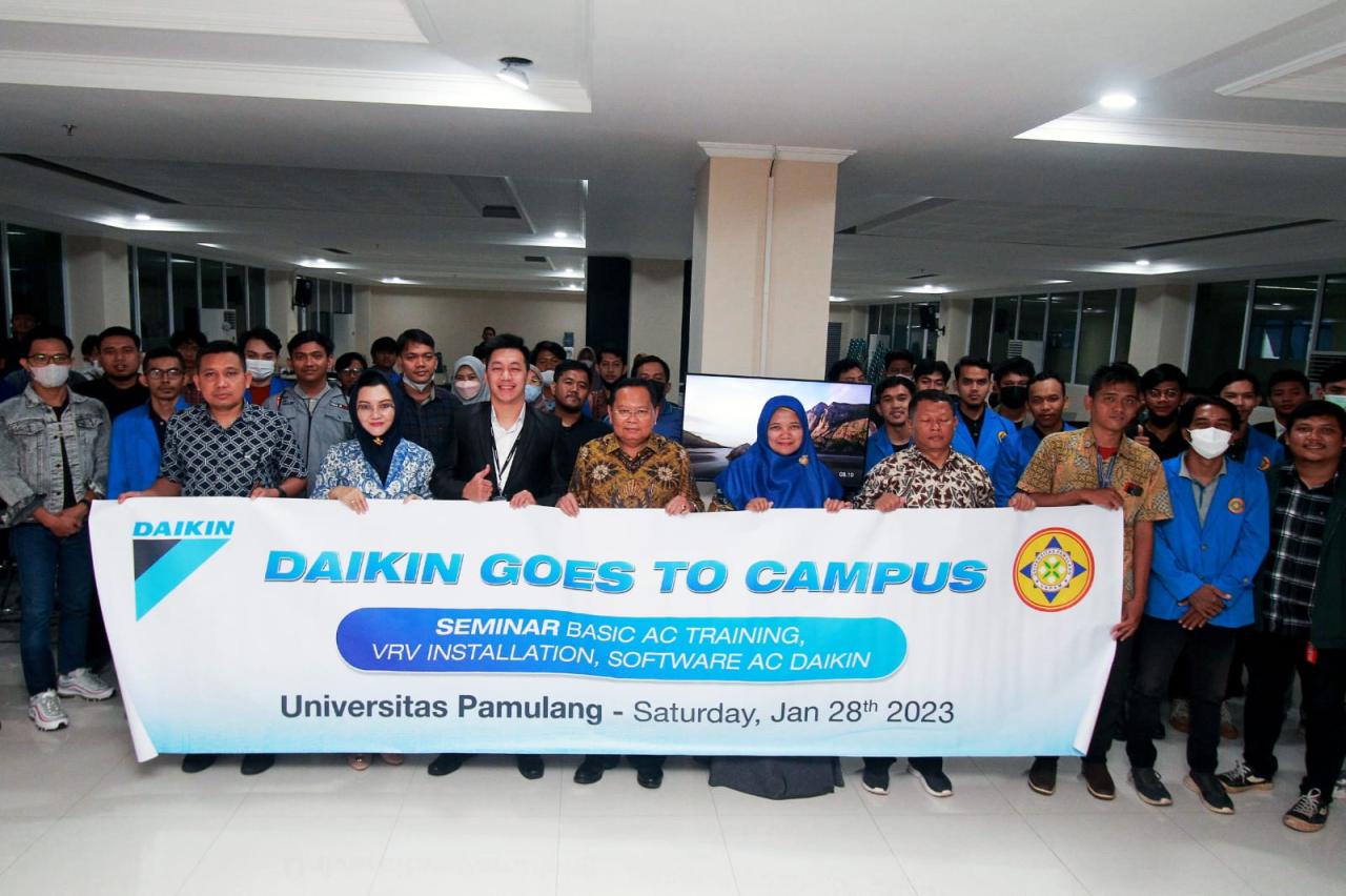 Kunjungi Universitas...