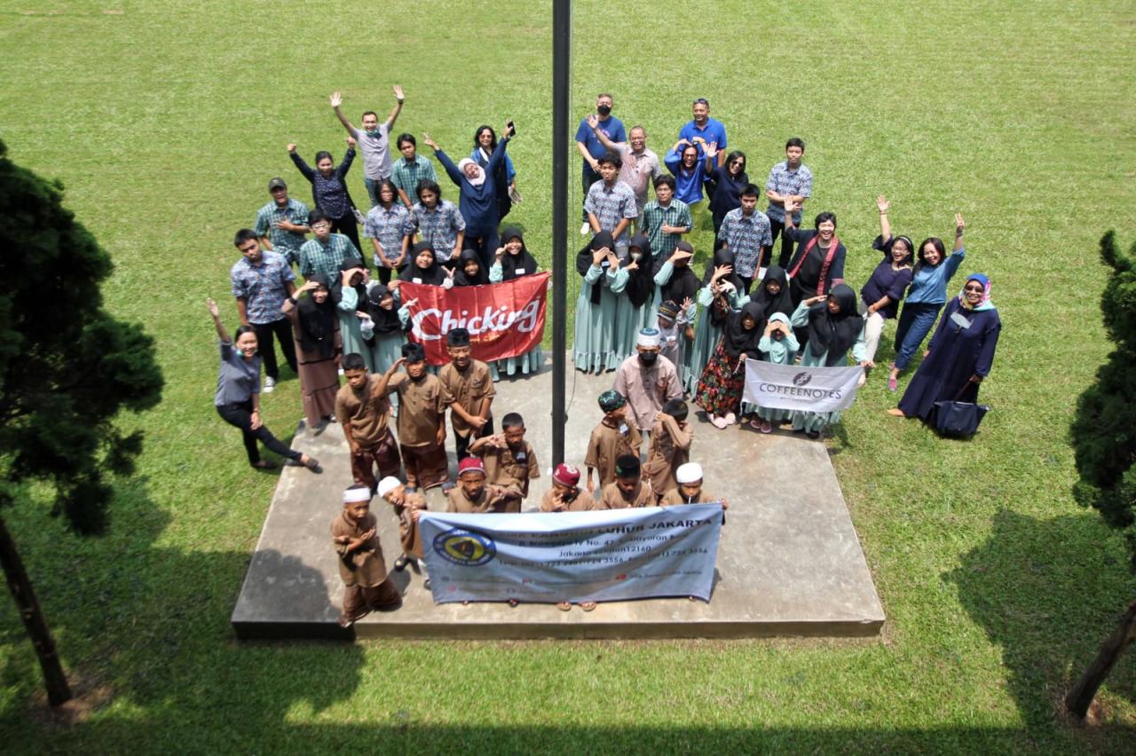 Berbagi Kasih dan Kebaikan...