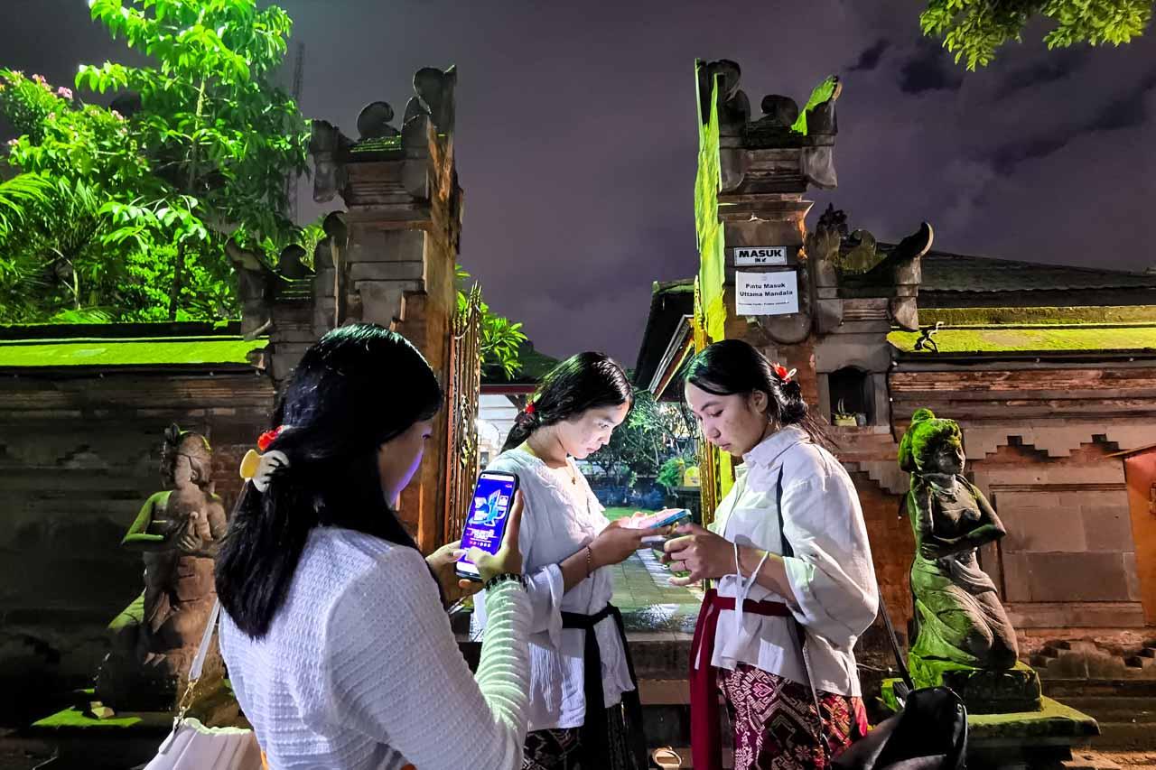 XL Permudah Pelanggan...