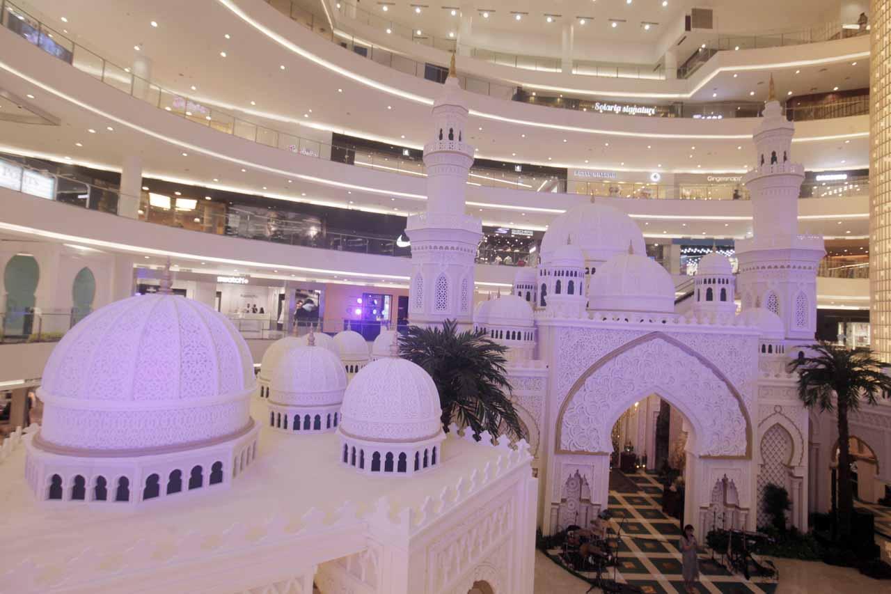 The Gracious Ramadan,...