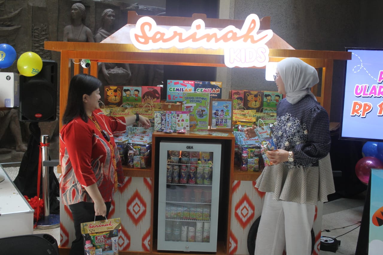 Penuhi Kebutuhan Anak,...