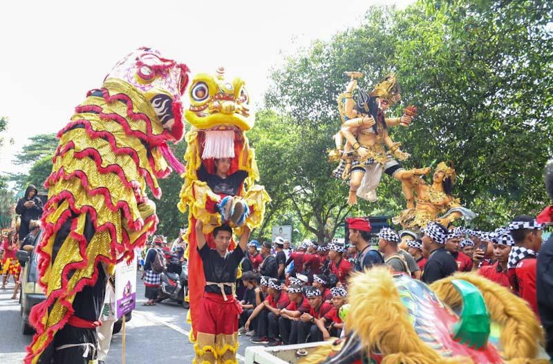 Kembali Digelar, Parade...