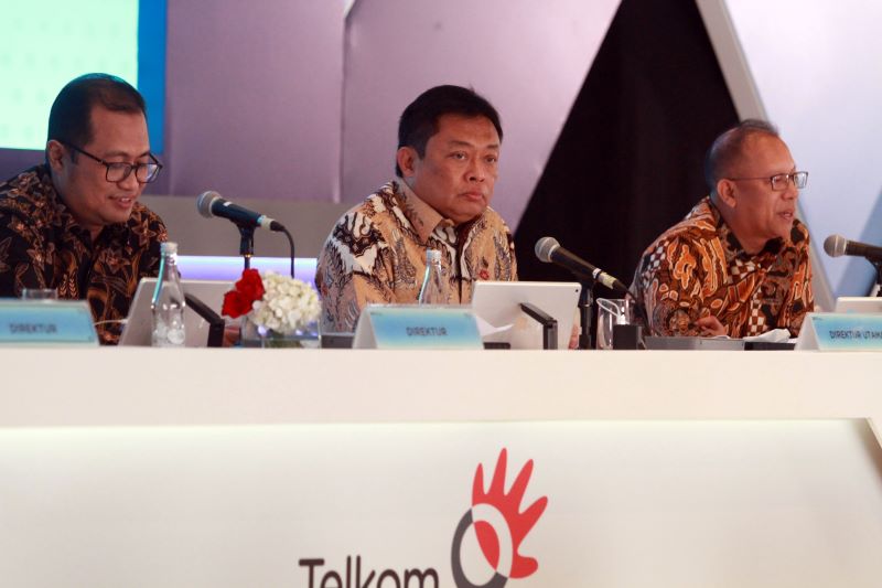 Telkom Bagikan Dividen...