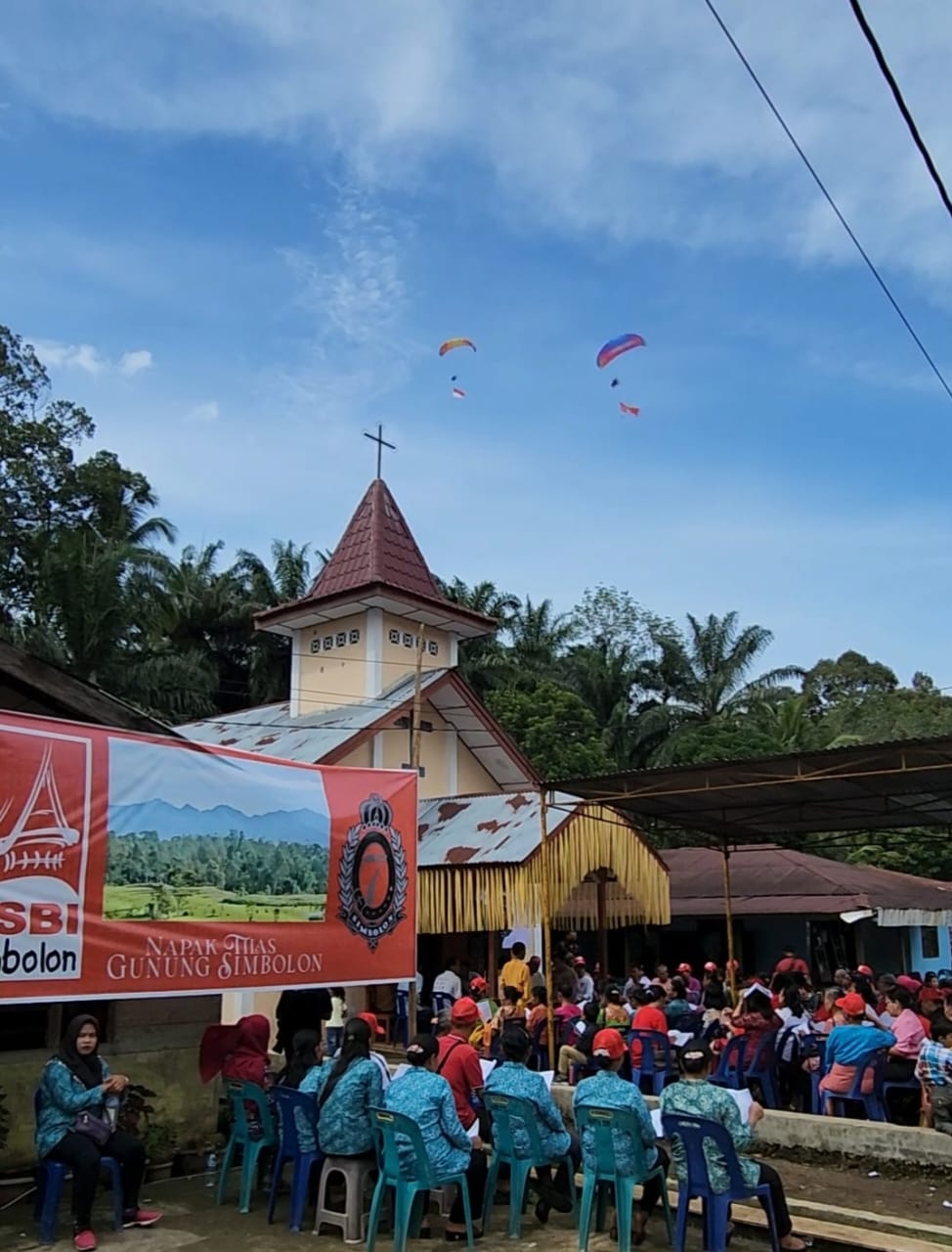Ketum PSBI Effendi Simbolon...