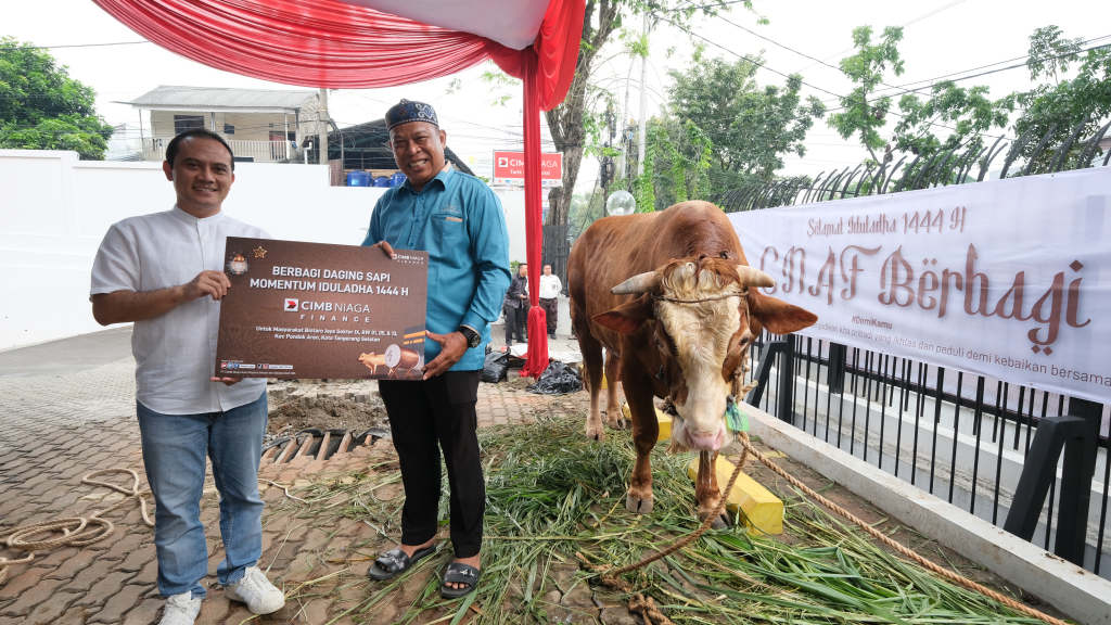 Pembagian 1,6 Ton Paket...