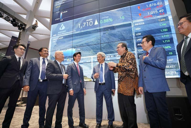 Resmi Melantai di BEI,...