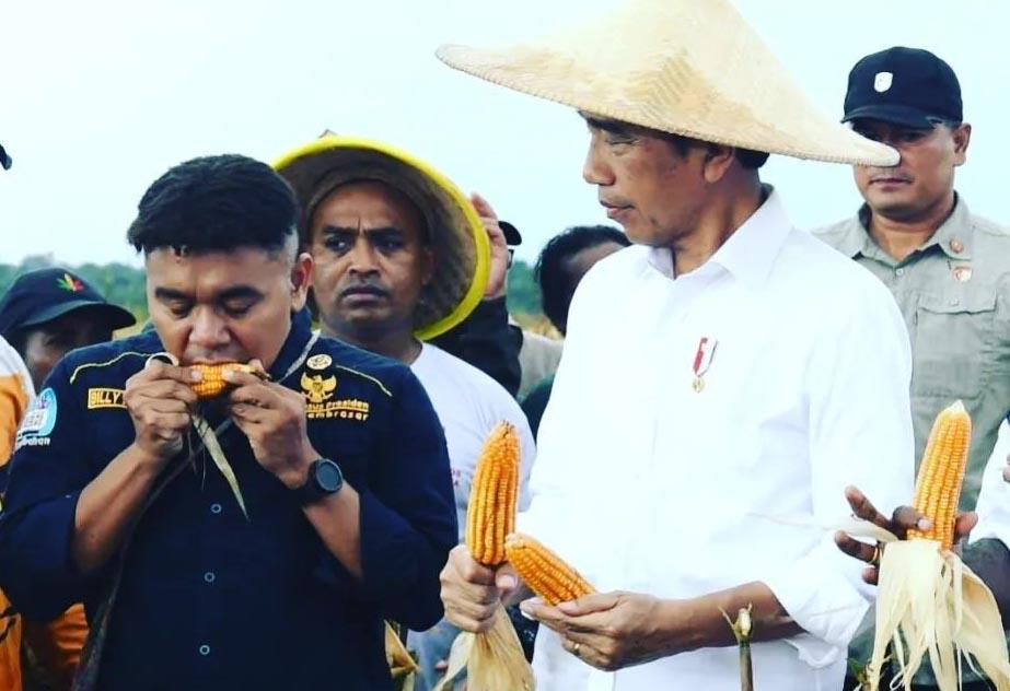 Potret Stafsus Presiden...