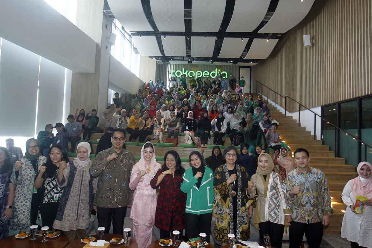 Kolaborasi Tokopedia...