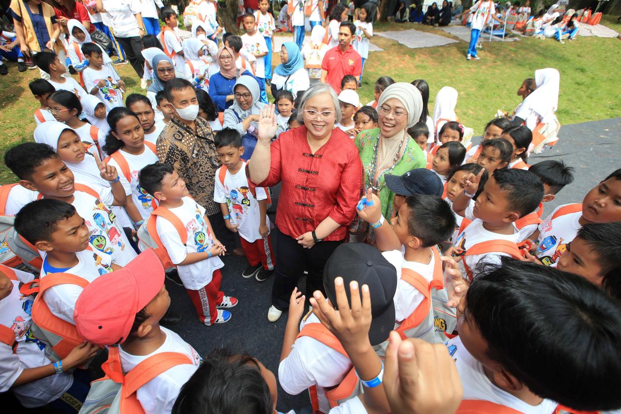 Perkuat Pemahaman Literasi...