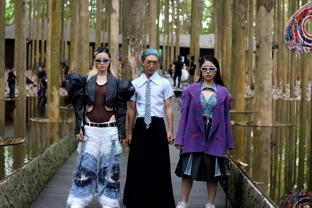 Kompetisi Fashion Besutan...