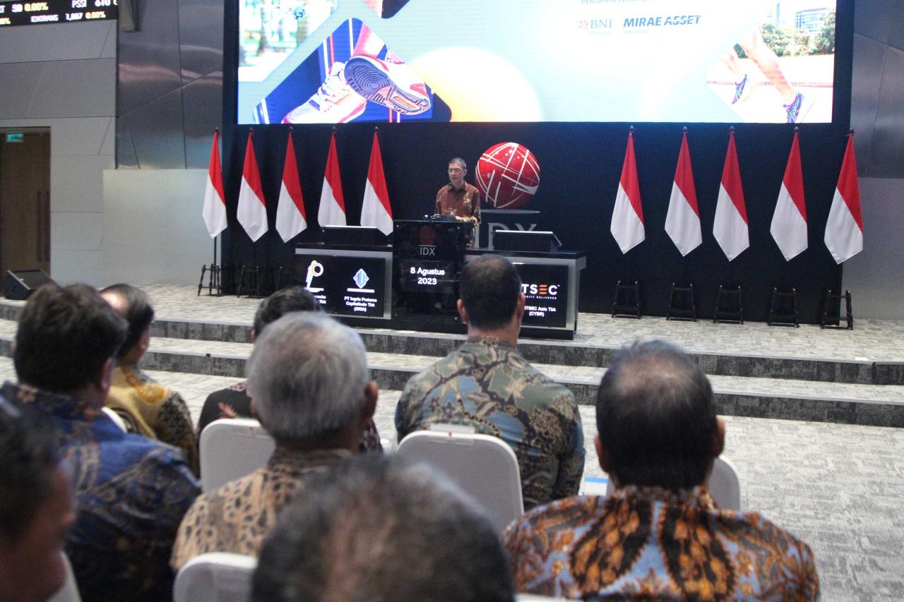 Resmi Melantai di BEI,...