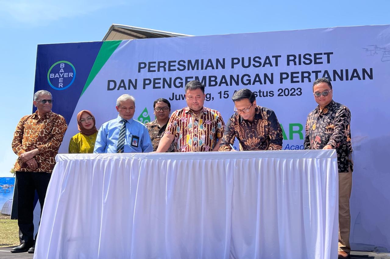 Peluncuran Pusat Riset...