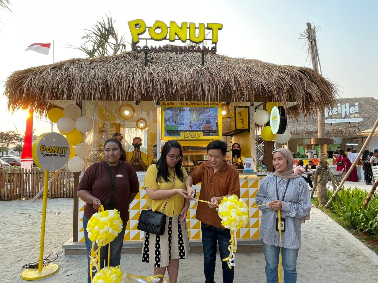 PONUT Buka Outlet ke...
