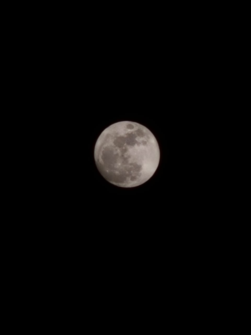 Melihat Bulan Lebih...