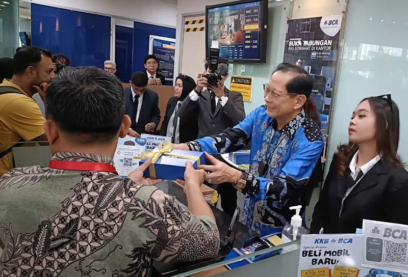 Rayakan Hari Pelanggan...