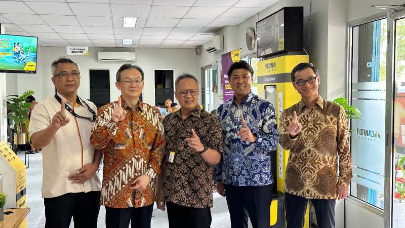 Kunjungi Indonesia,...