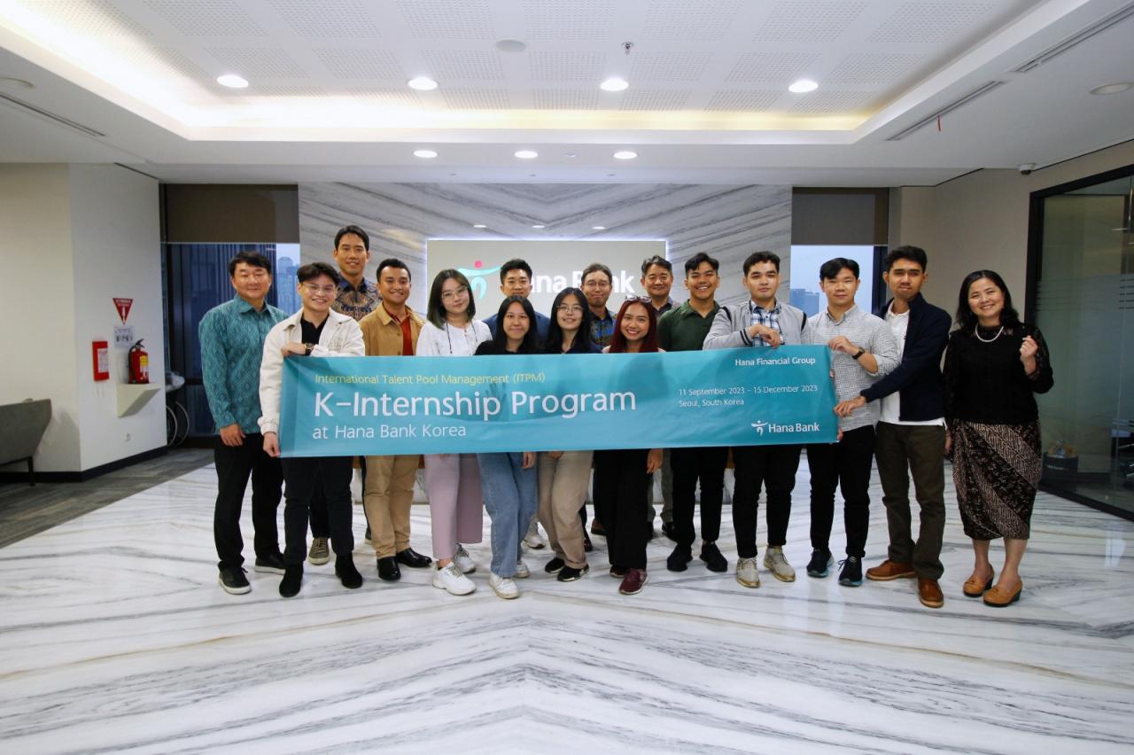 10 Mahasiswa Indonesia...