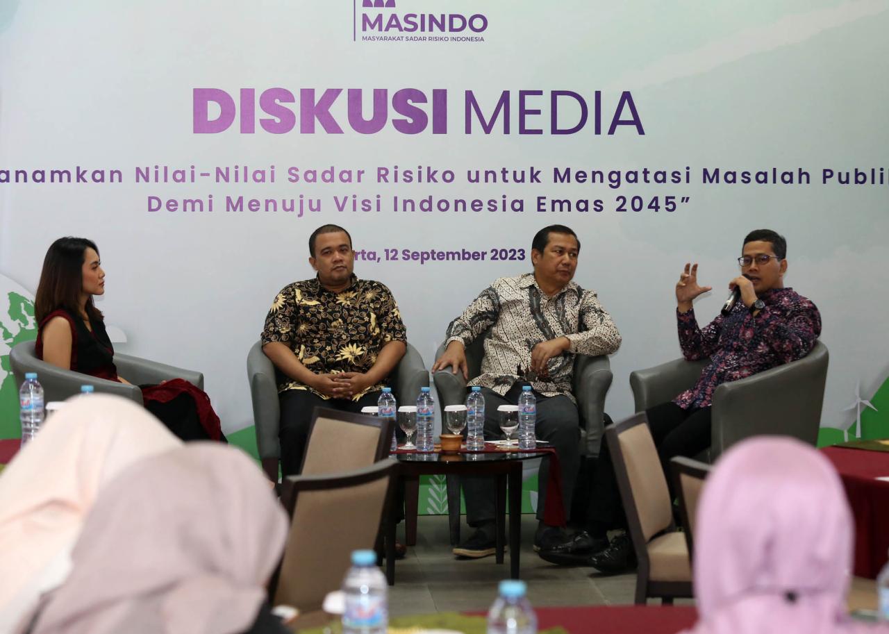 Peringati International...