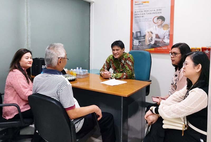 Danamon Tegaskan Komitmen...