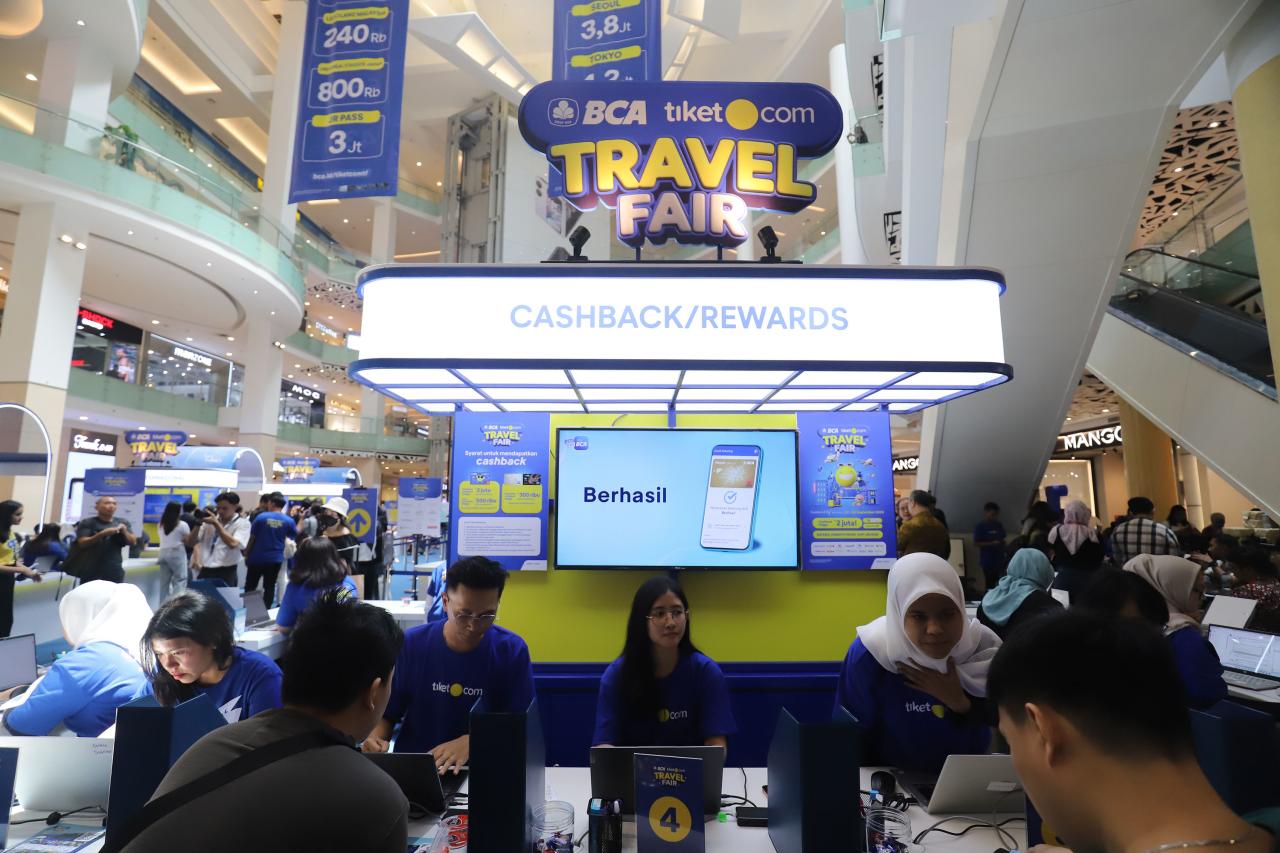 Pameran BCA tiket.com...