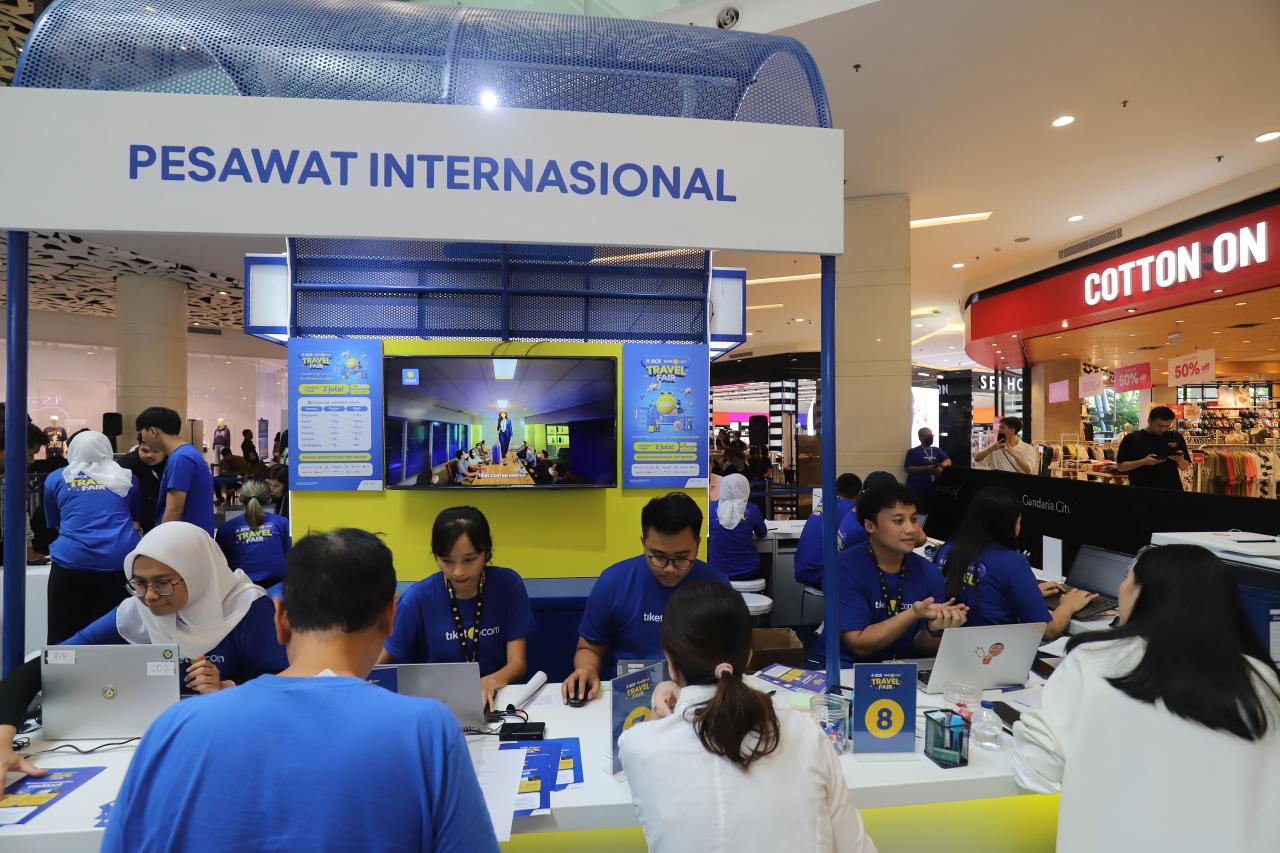 Pameran BCA tiket.com...