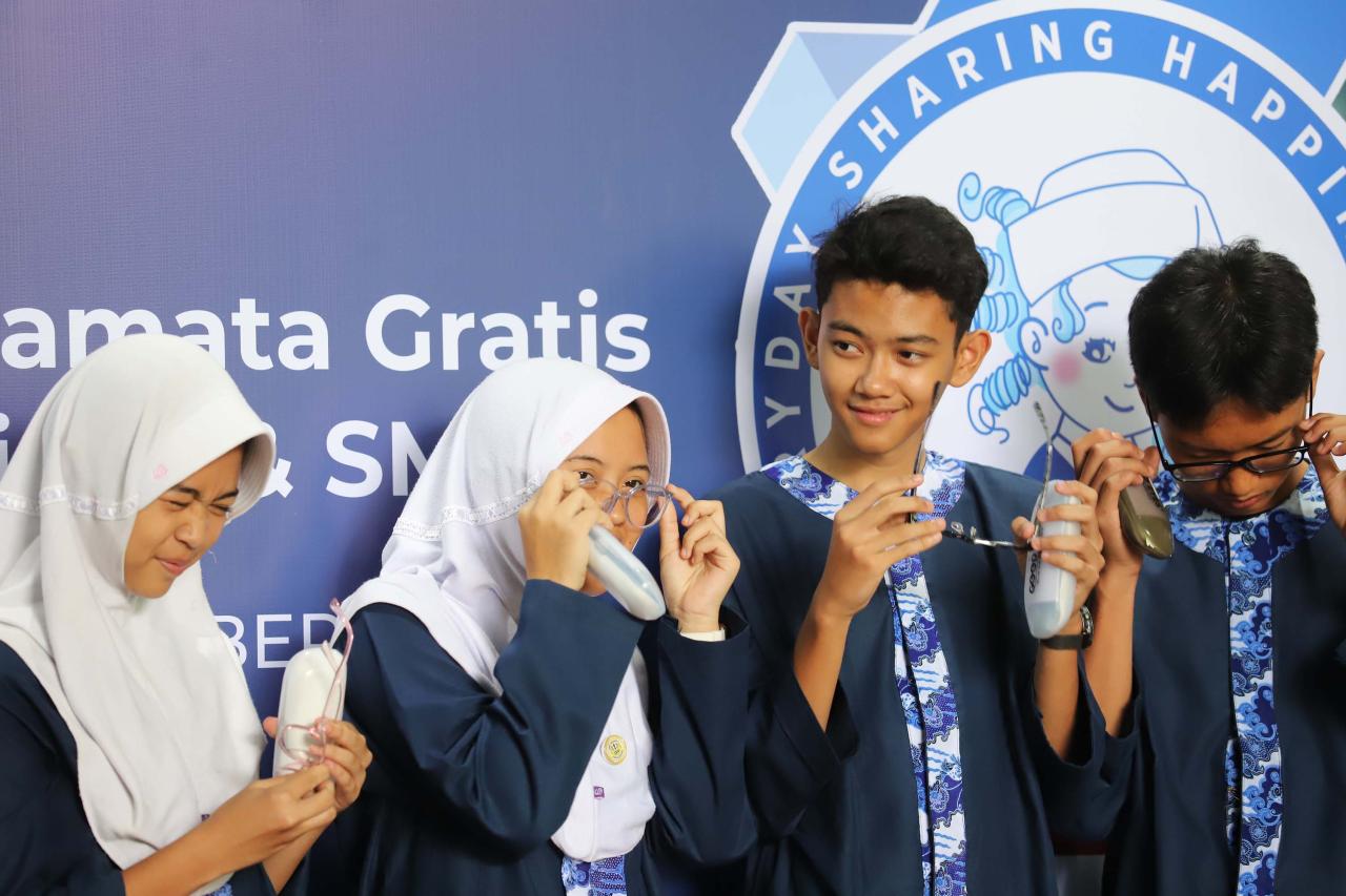 Peringati Hari Penglihatan...