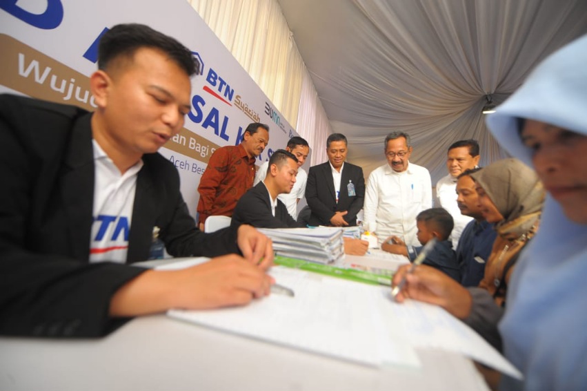 BTN Syariah Gelar Akad...