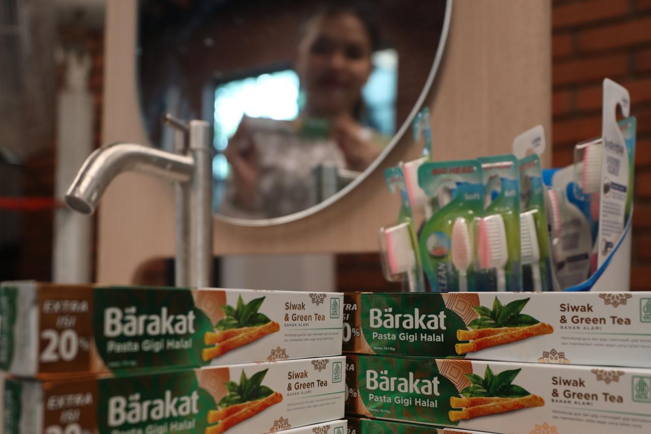 Barakat, Pasta Gigi...