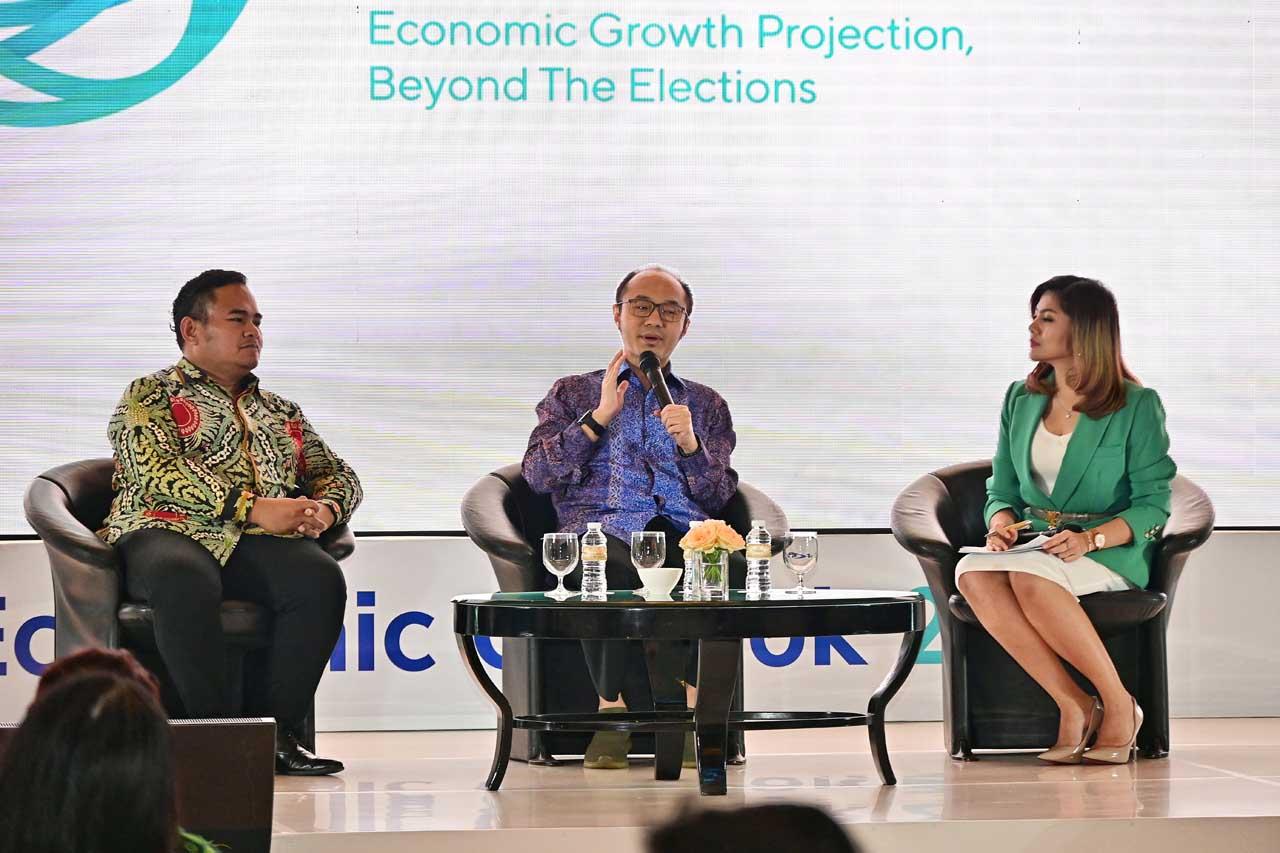 Hana Bank Economic Outlook...