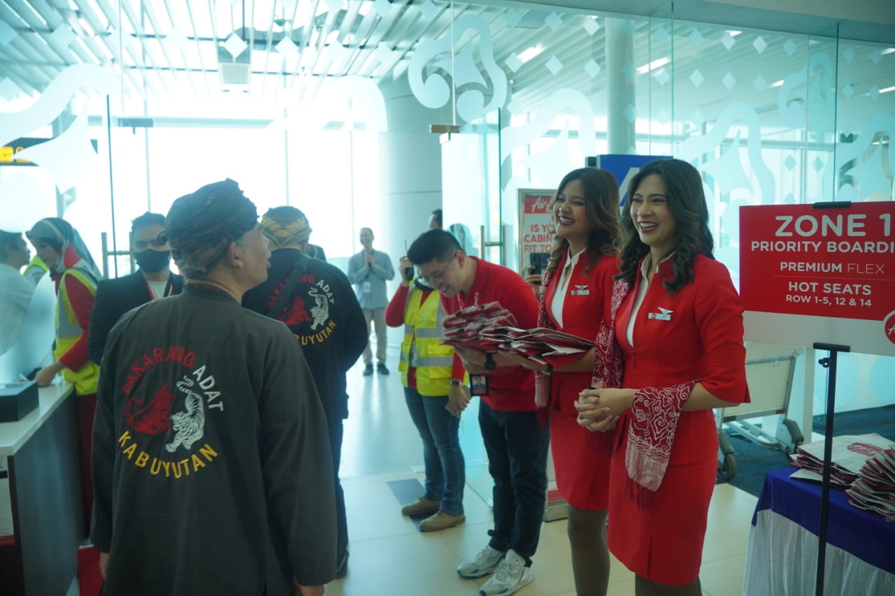 AirAsia Jadi Maskapai...