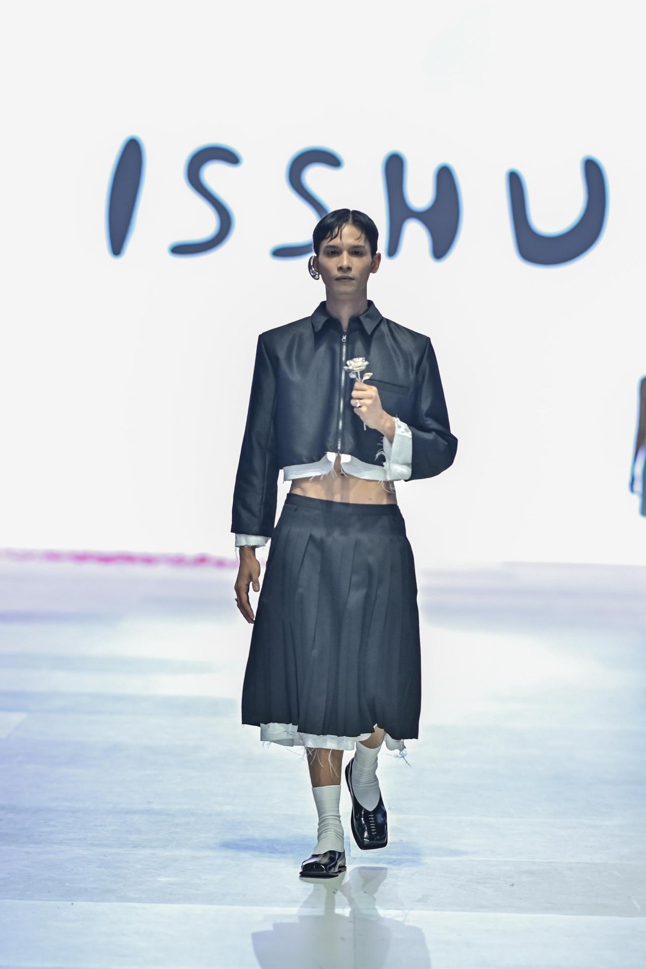 ISSHU Sabet Force Fashion...