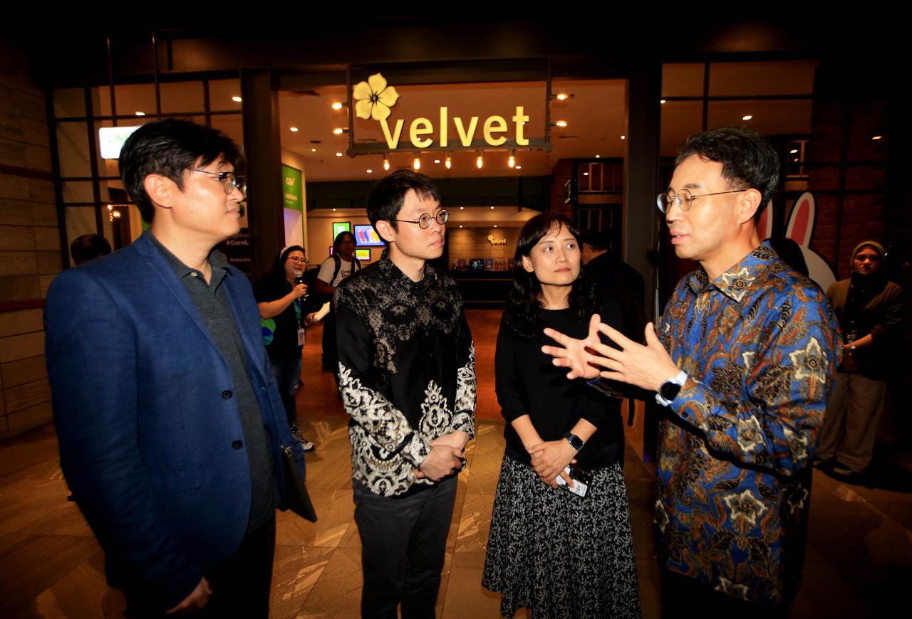 LINE Bank dan CGV Cinemas...